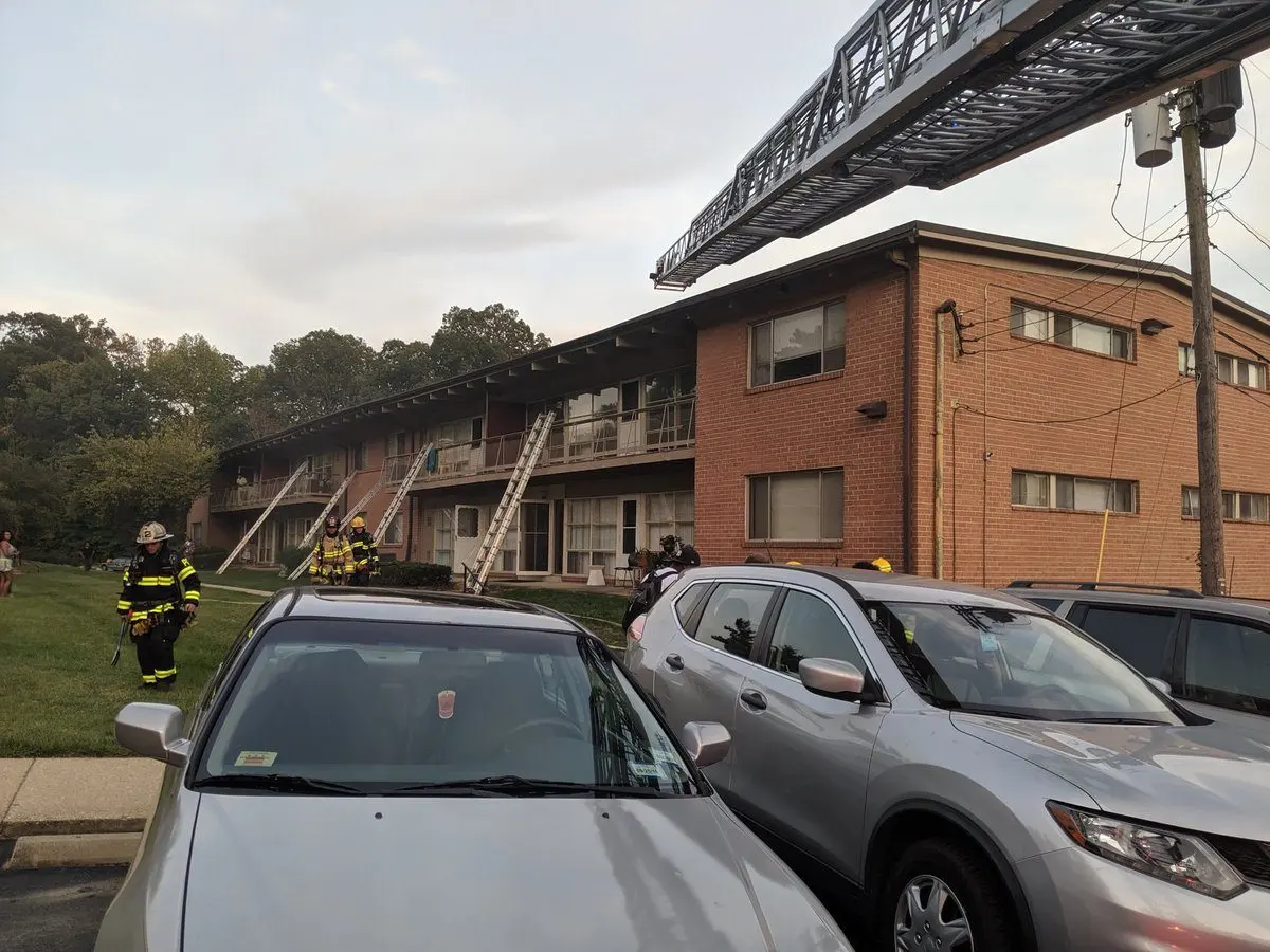 Truck 12 runs apartment fire in Co. 1’s area