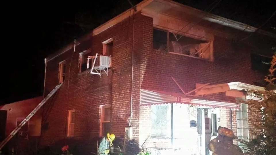Truck and Chief Run 34 House Fire