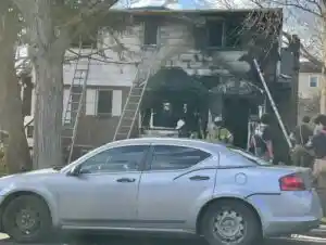 Engine and Chief Take 1st Due at House Fire