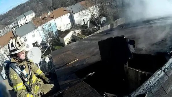 Truck, Chief, and B Chief Run 41 Townhouse Fire