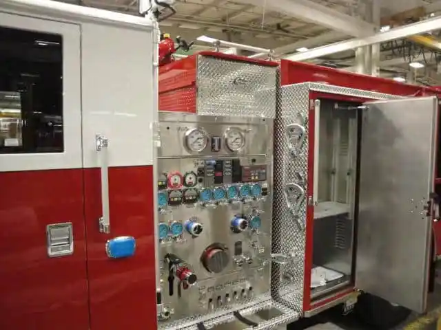 Engine 122 Construction