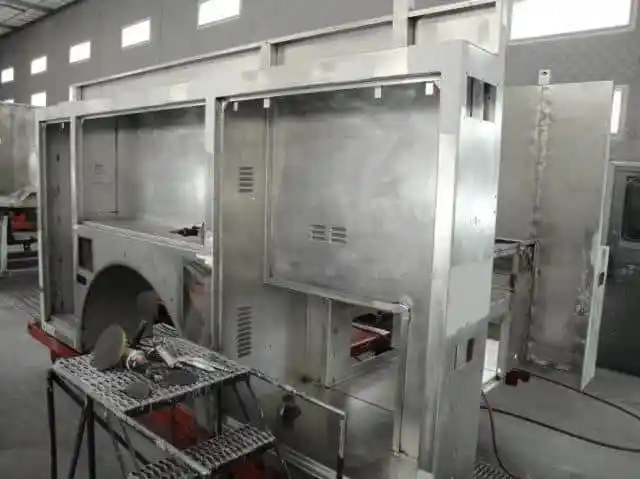 Engine 122 Construction