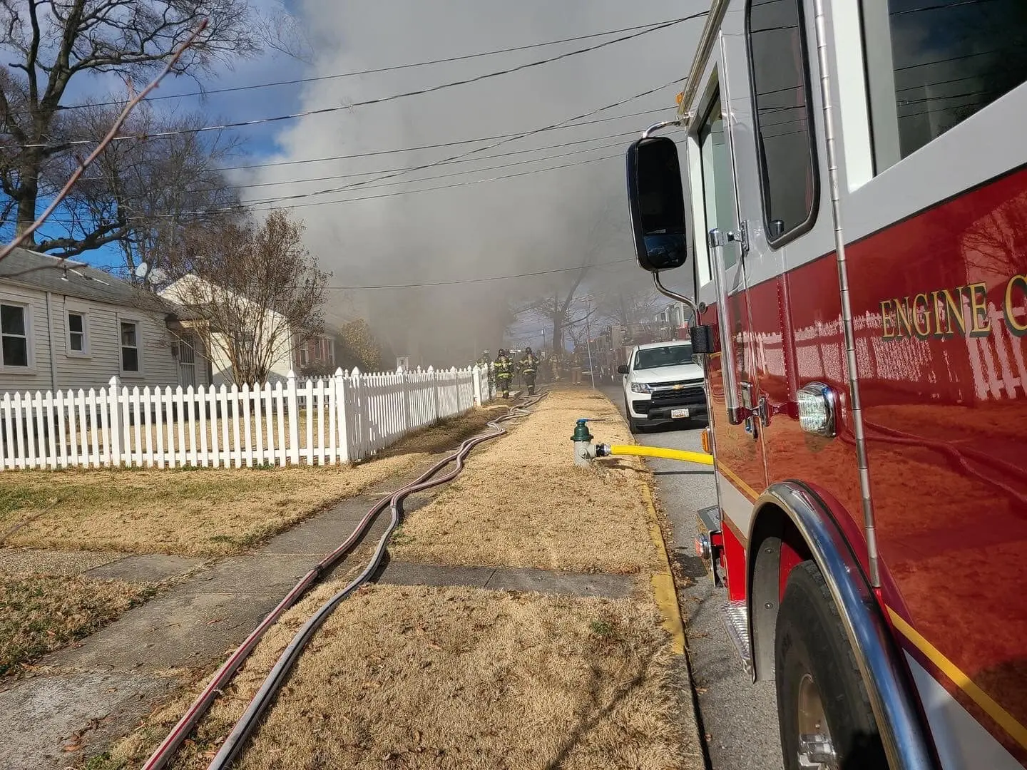 Engine and Chief Take 1st Due at House Fire