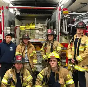Engine, Truck, and Chief Run 48 House Fire